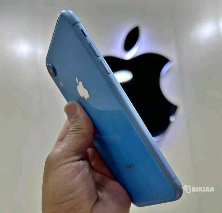 iPhone XR