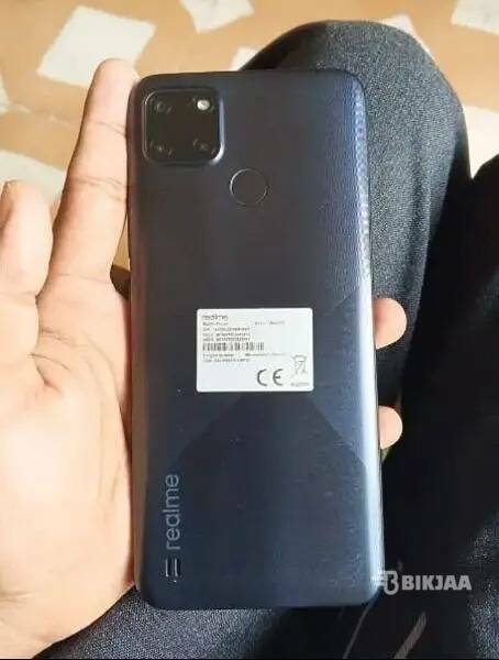 C21