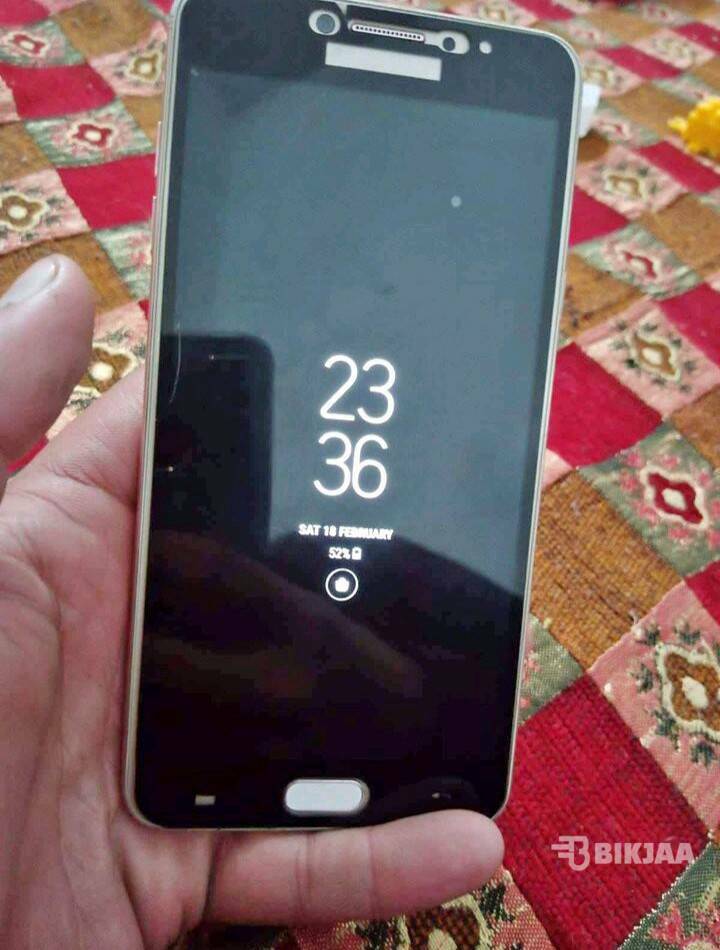Galaxy C7