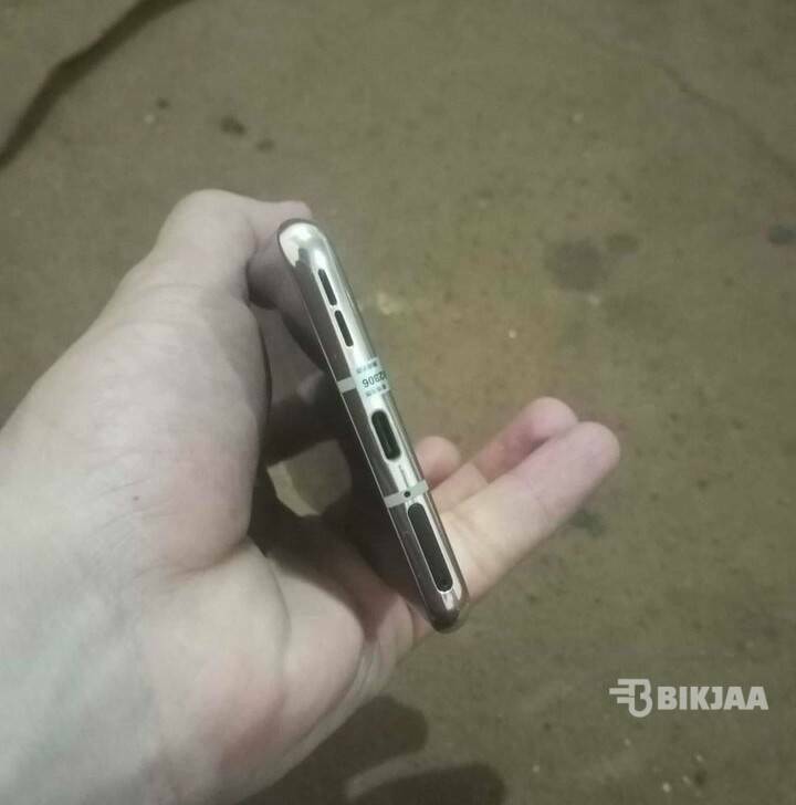 8 Pro 12GB