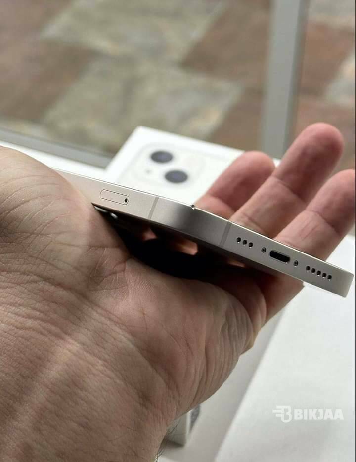 iPhone 13